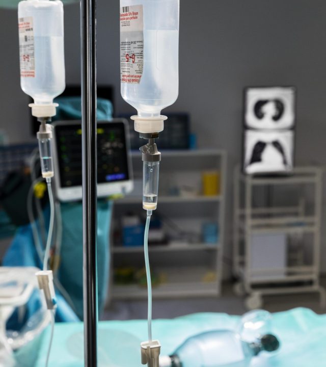 equipo hospitalario para procedimiento quirurgico